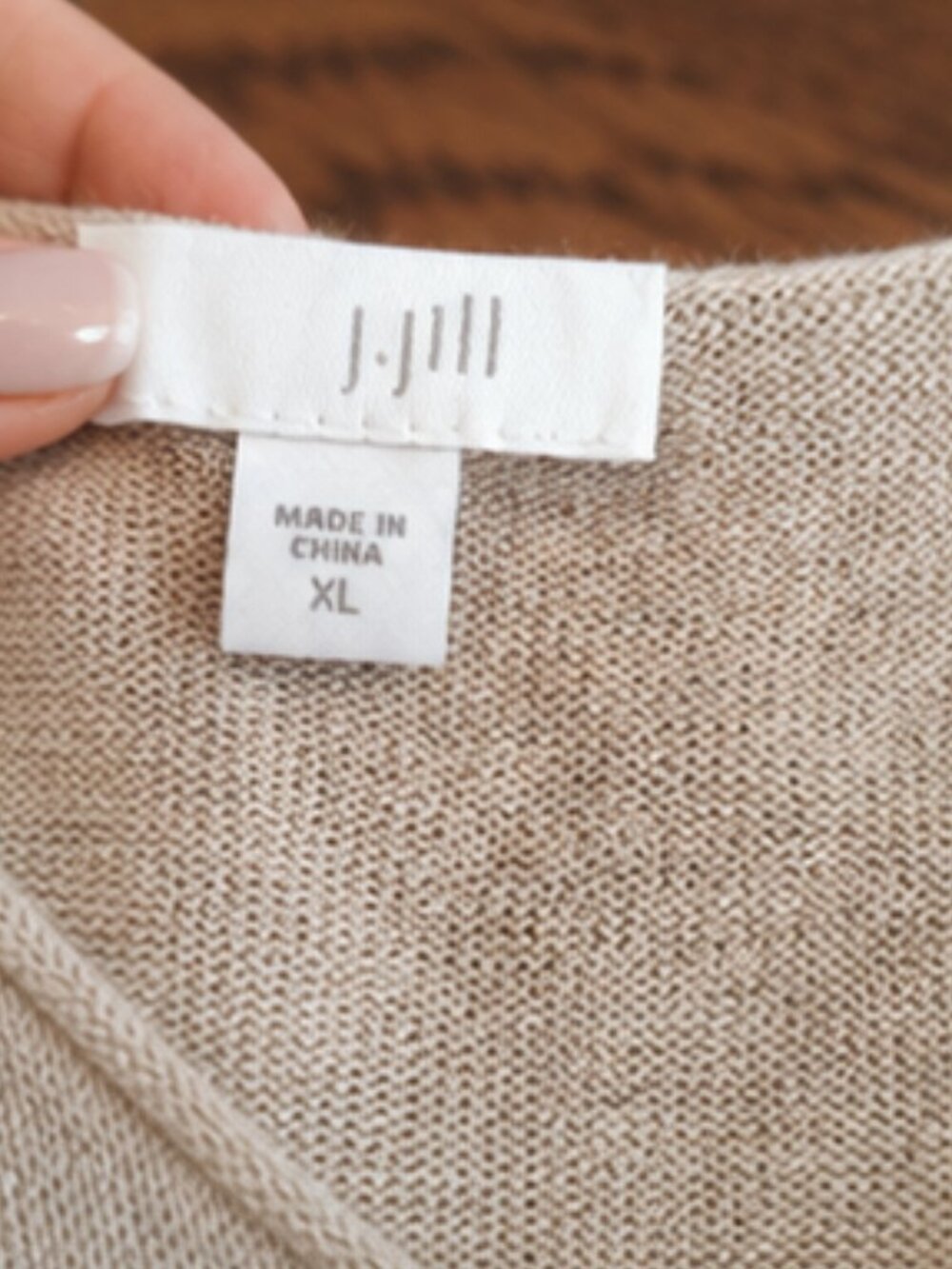 J. Jill Linen-Blend V-Neck Tunic Tank in Light Taupe - Picture 4 of 9